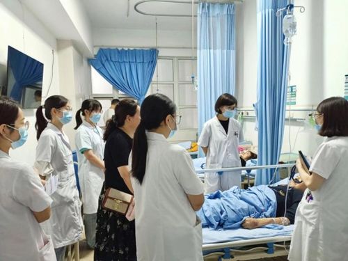 医生深度解读，被咬身亡女子医院死亡记录背后的真相